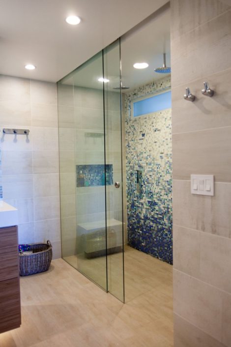 Leucadia Beach Spa Bath